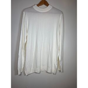 Pull&Bear White long sleeve sweater size large